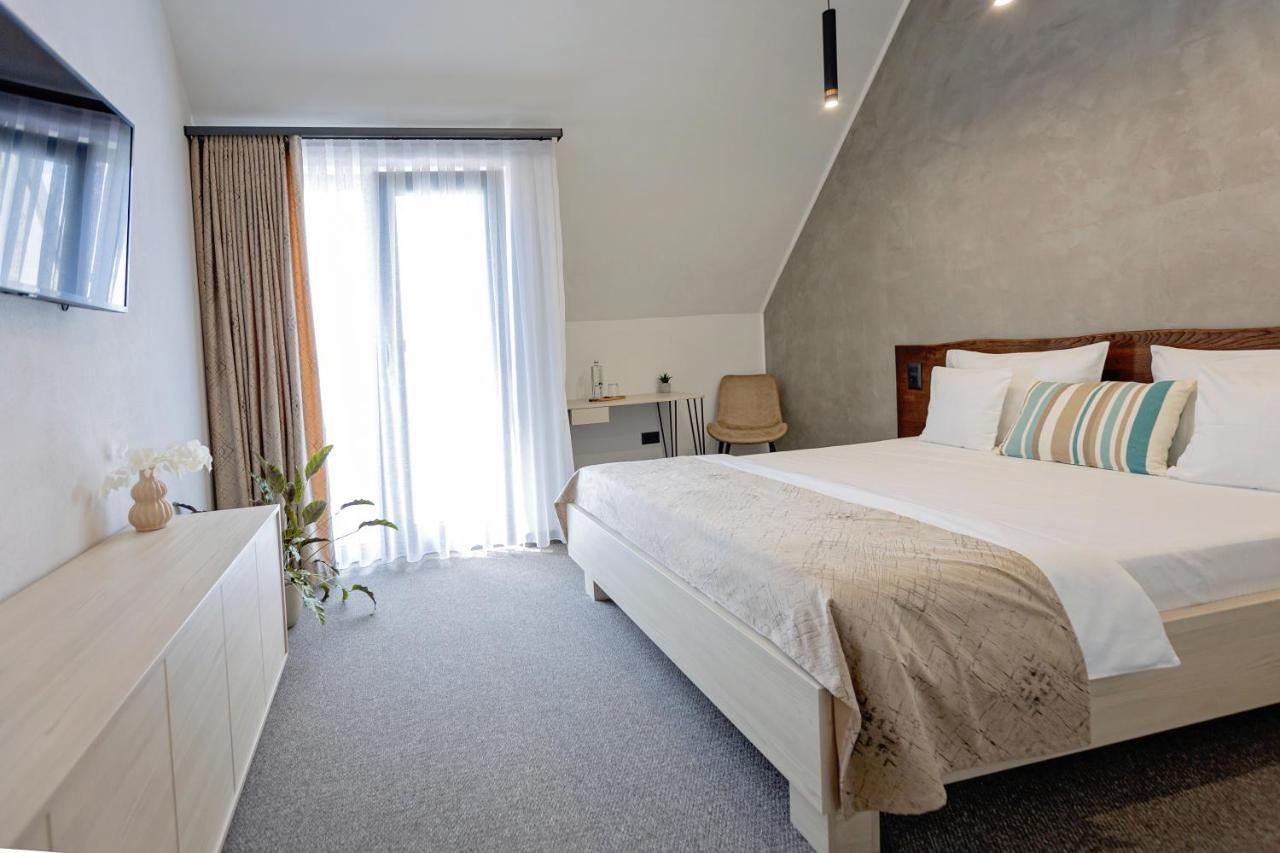 Complex Acom Hotel Baile Felix Bagian luar foto