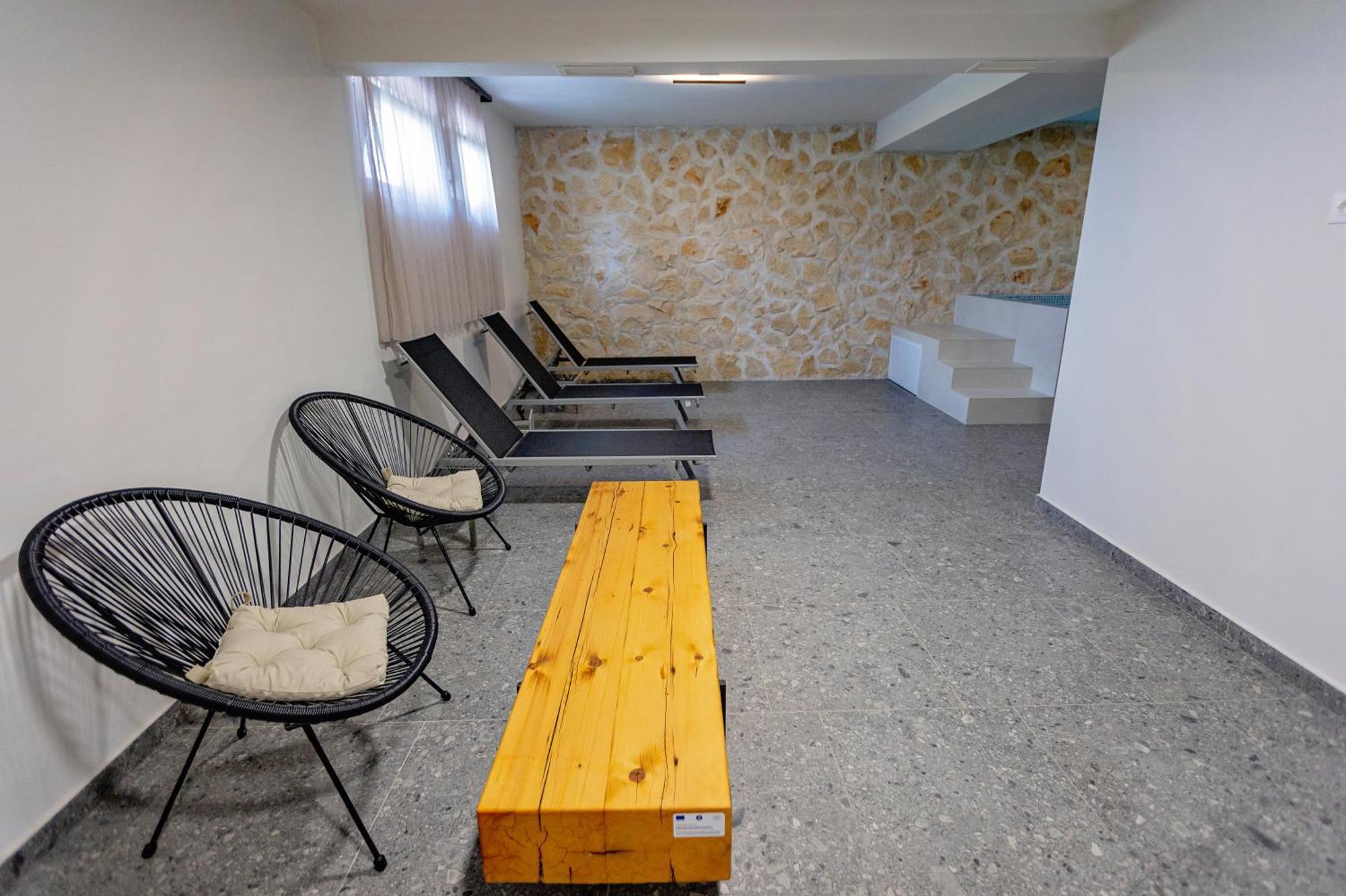 Complex Acom Hotel Baile Felix Bagian luar foto